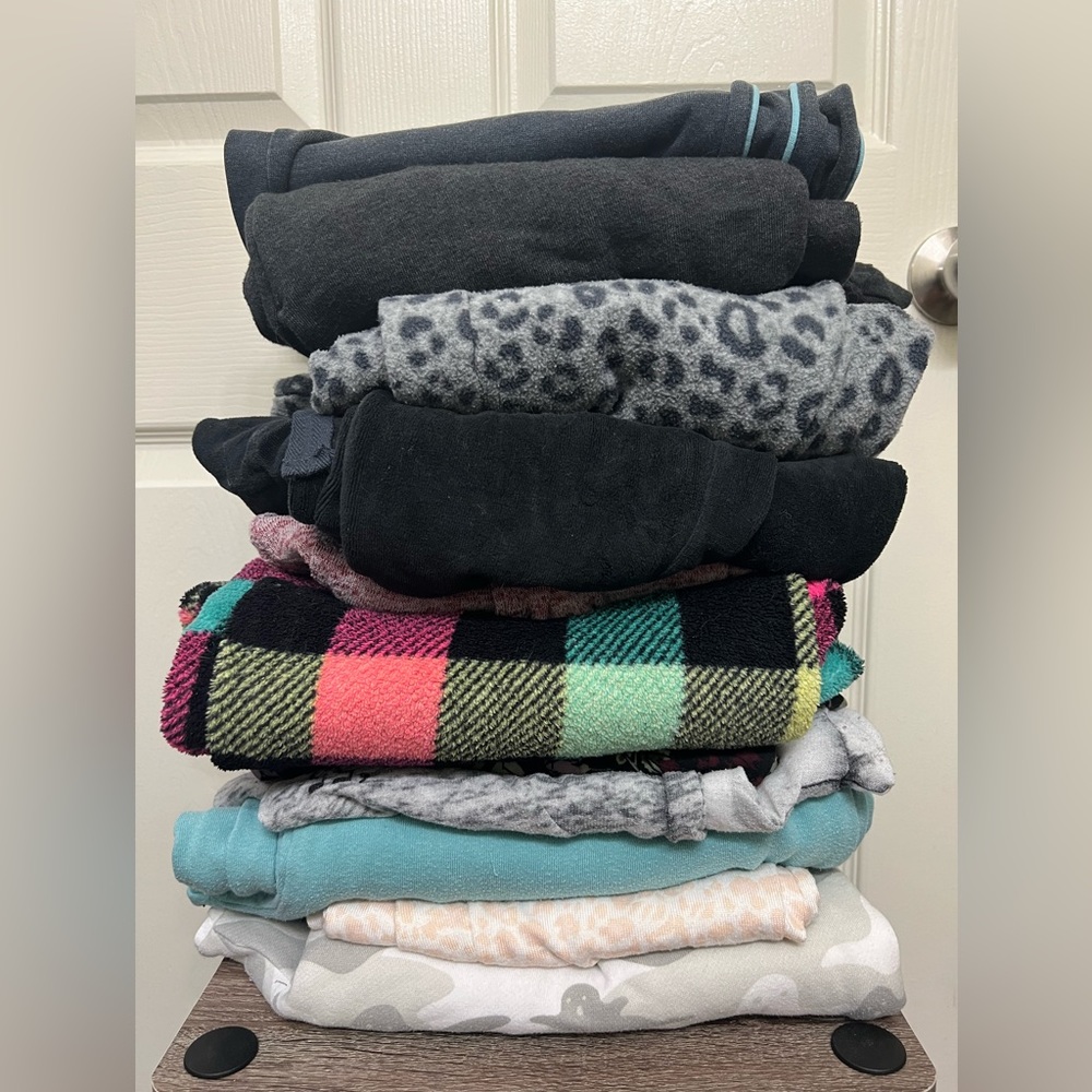 PJ/sweatpant Lot Sizes L - 2XL